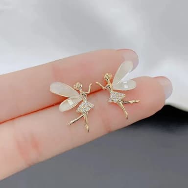 Pari Earrings