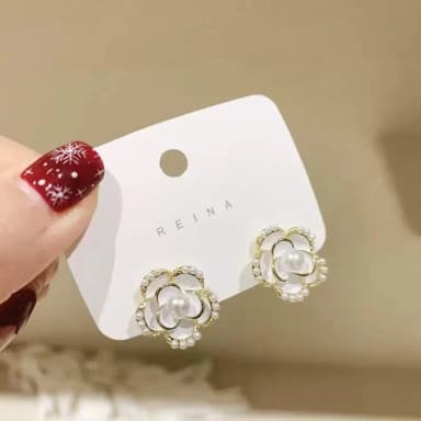 Pearl White Earrings