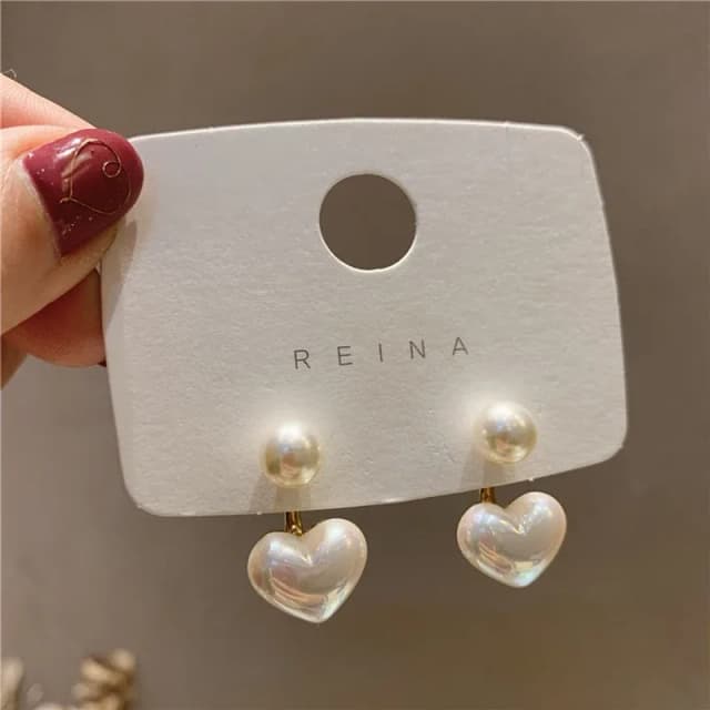 White Hearts Earrings